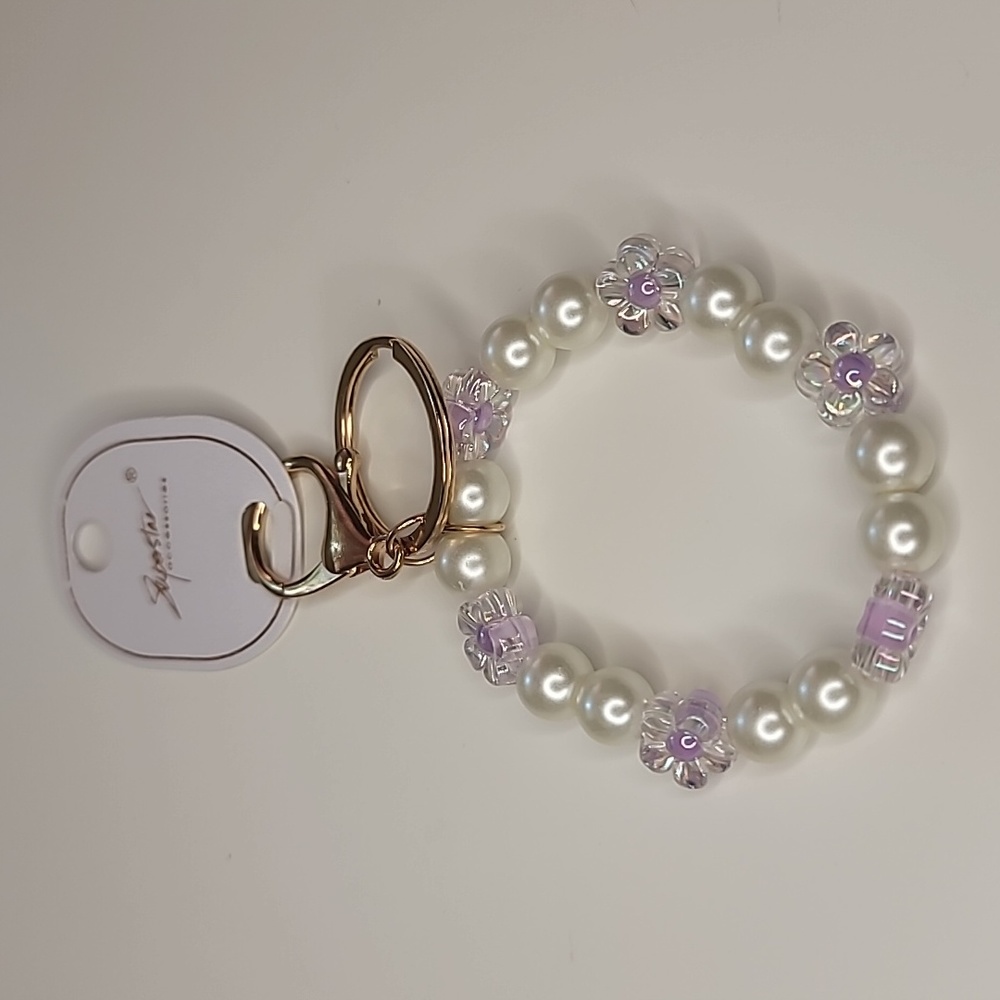 Faux Pearl Flower Bead Elastic Bracelet Keychain